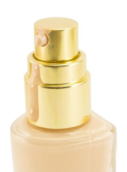 Matt Foundation in Ivory